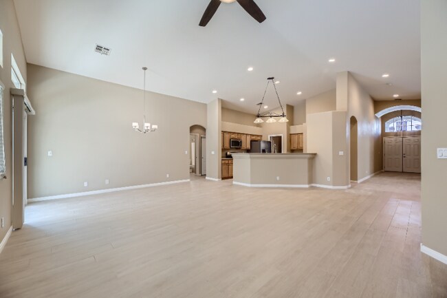 Foto del edificio - 3977 Trapani Pl