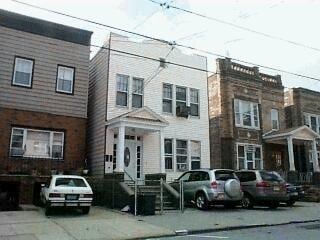 Foto principal - 59 Columbia Ave