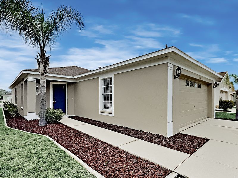 Foto principal - 8146 Canterbury Lake Blvd