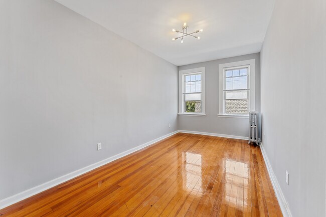 Foto del edificio - 382 Bloomfield Ave