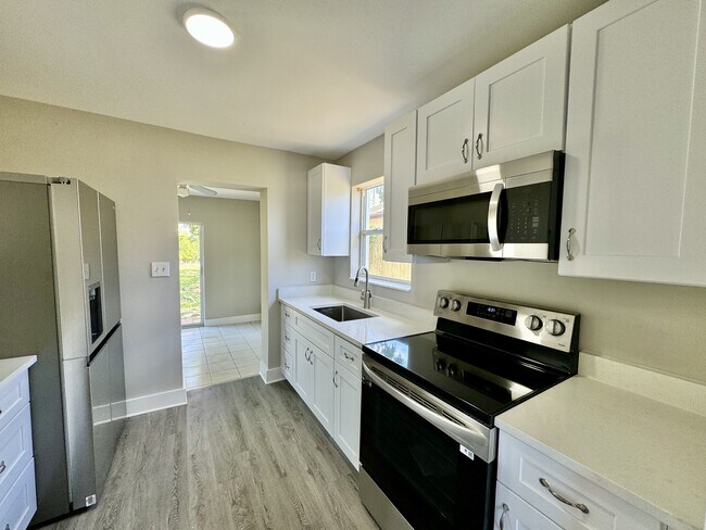 Foto del edificio - 531 99th Ave N