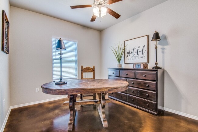 Foto del edificio - Beautiful Duplex in Seguin!