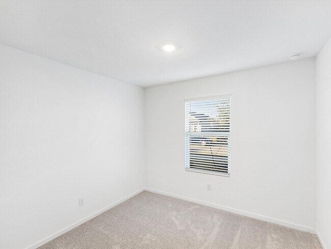 Foto del edificio - 1621 Baugh St