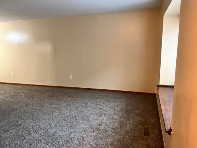 Foto del edificio - 4418 Burlingame Commons