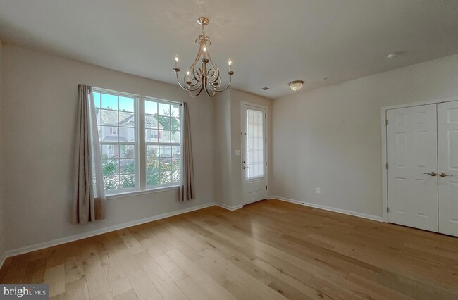 Building Photo - 44017 Swift Fox Dr