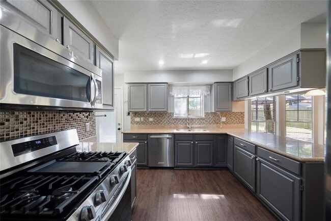 Building Photo - 4426 Echo Falls Dr