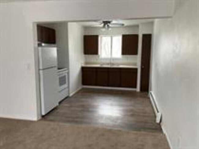 Foto del edificio - 5670 Howe Rd
