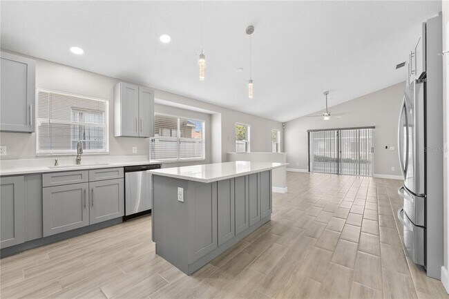 Foto del edificio - 12429 Holly Jane Ct