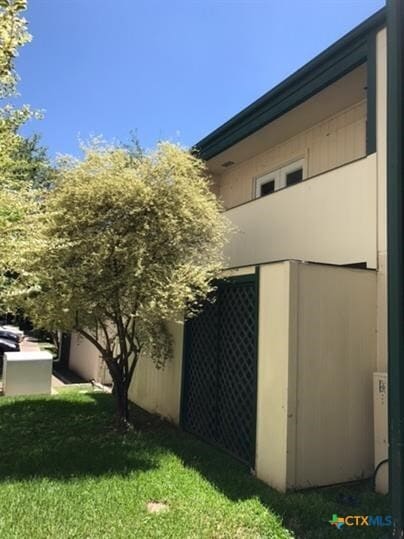 Building Photo - 6718 Silvermine Dr