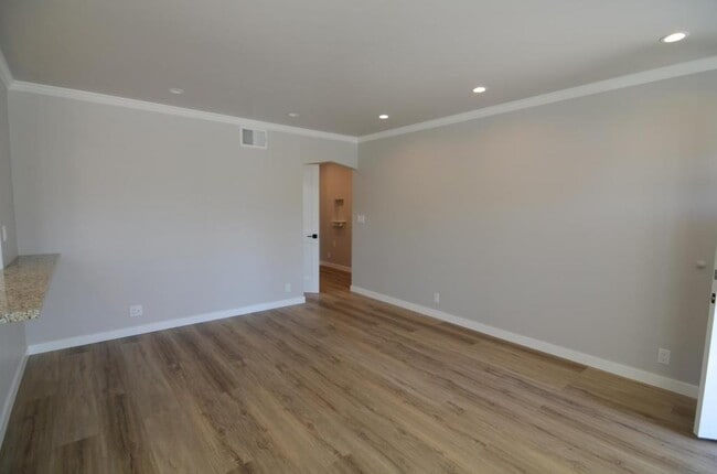 Foto del edificio - 126 22nd Ave