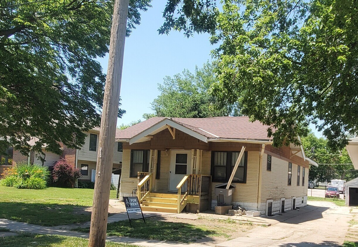 Foto principal - 1557 N 33rd St