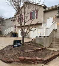 Building Photo - 5623 N Northwood Terrace