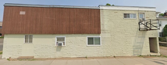 Building Photo - 1437 Bellinger St