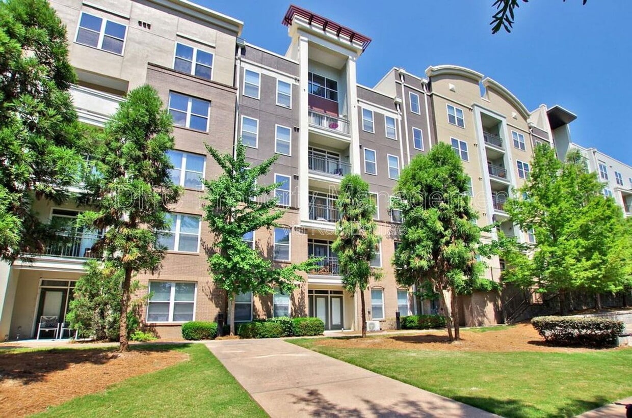 Primary Photo - 390 17th St NW