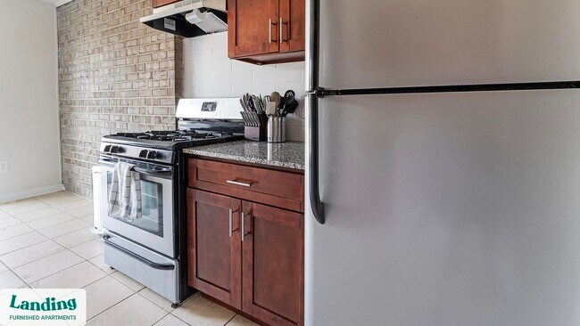 Foto del edificio - 6220 Springhill Dr