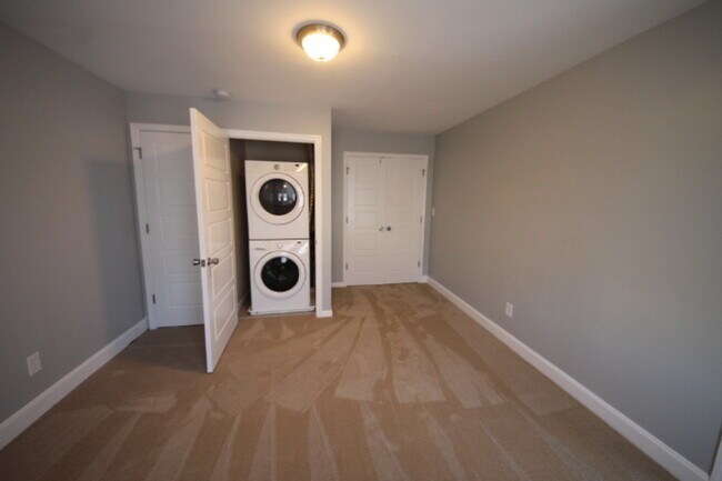 Foto del edificio - 1269 Simms Pl NE