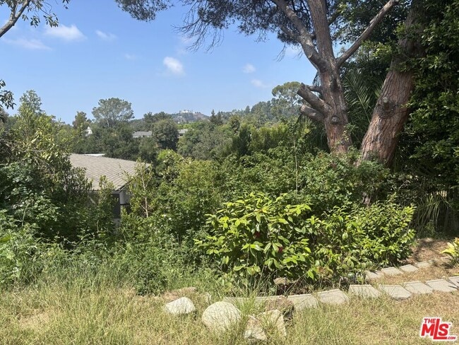 Building Photo - 645 Walther Way