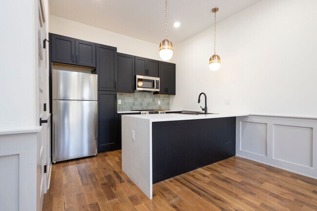Foto del edificio - Your Next Home Awaits – Spacious & Beautiful Apartment in North Philadelphia!