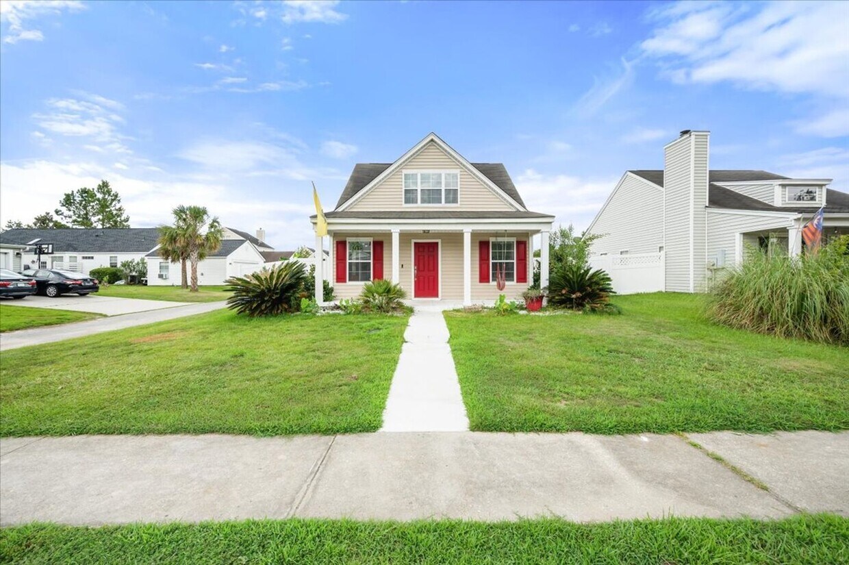 Foto principal - 17 Bushwood Dr