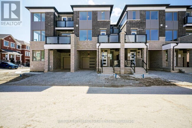 Building Photo - 8 Elantra Dr