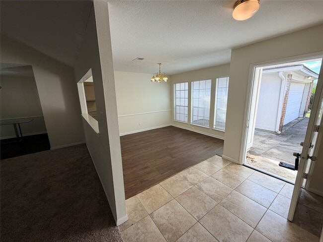 Building Photo - 1367 Gentle Bend Dr