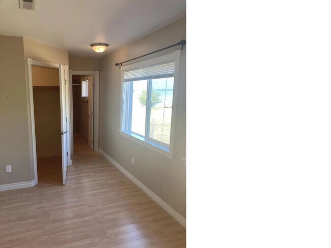 Foto del edificio - Lake Front Rental - Long term and utilities paid