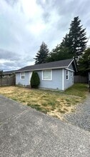 Building Photo - 939 Alder Ave