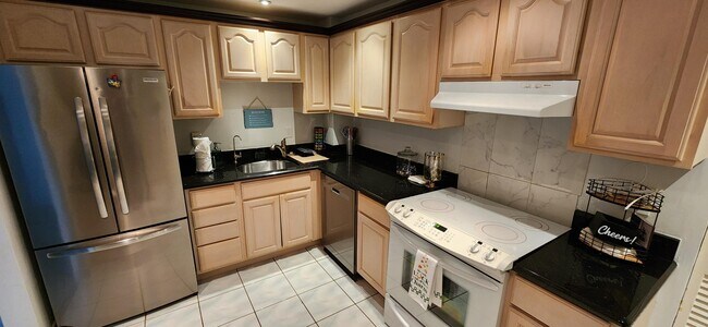 Foto del edificio - 405 N Ocean Blvd