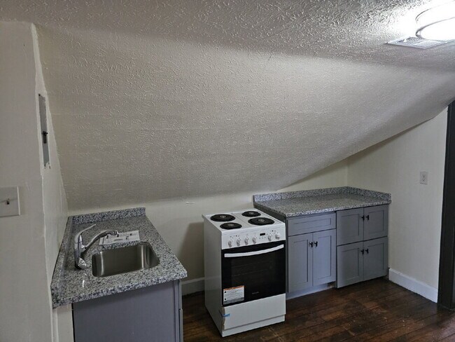 Foto del edificio - 1547 Hillcrest Rd