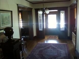 Primary Photo - 628 W Yandell Dr