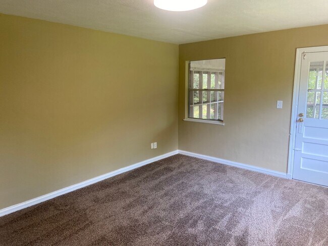 Foto del edificio - 3129 Baker Cir