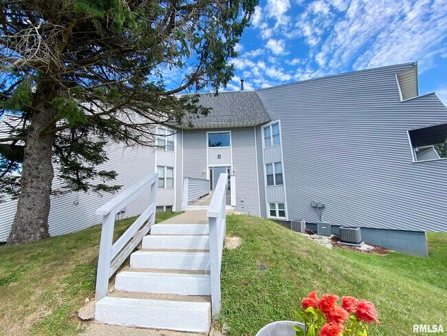 Building Photo - 2618 W Willowlake Dr