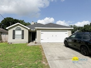 Building Photo - 634 Jerrells Ave