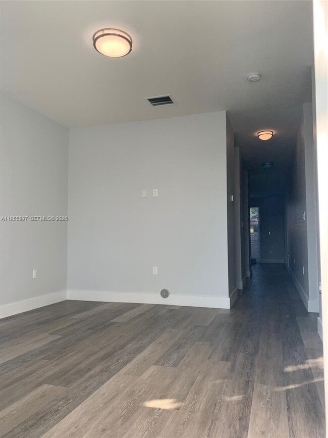 Foto del edificio - 803 E 28th St