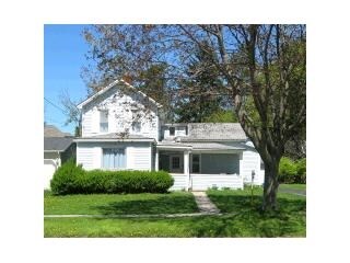 Primary Photo - 584 Oakwood Ave