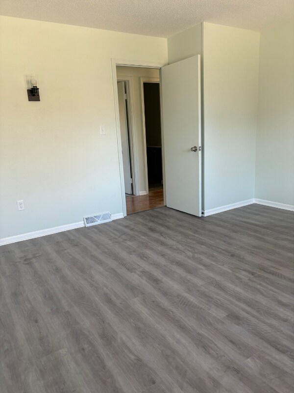 Foto del edificio - 3701 Kalamazoo Ave SE