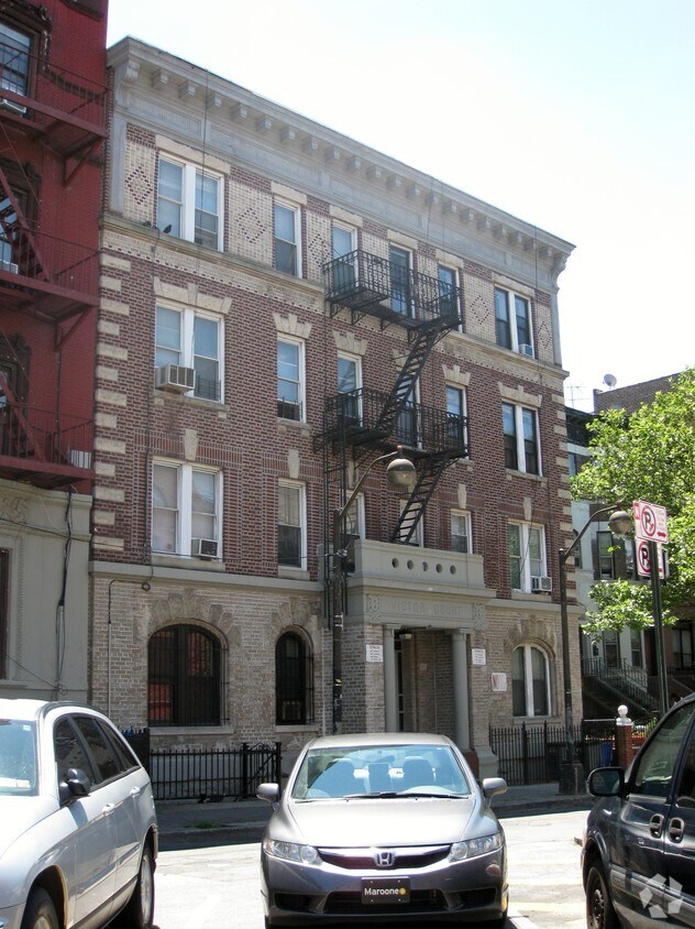 Building Photo - 966 Saint Marks Ave