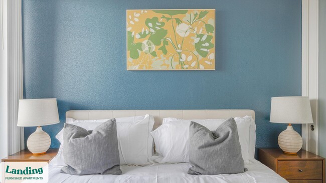 Building Photo - 1811 E Apache Blvd