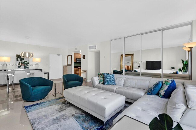 Building Photo - 10275 Collins Ave