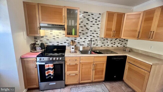 Foto del edificio - 18310 Timko Ln