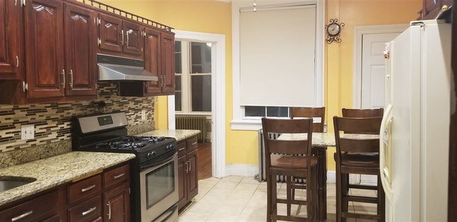 Foto del edificio - 152 Bowers St