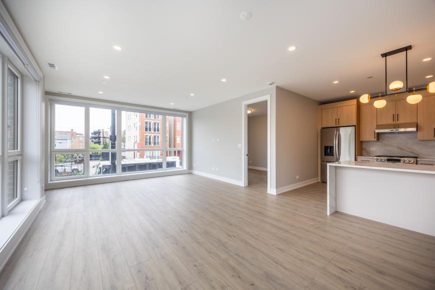Primary Photo - 2 bedroom in Chicago IL 60612