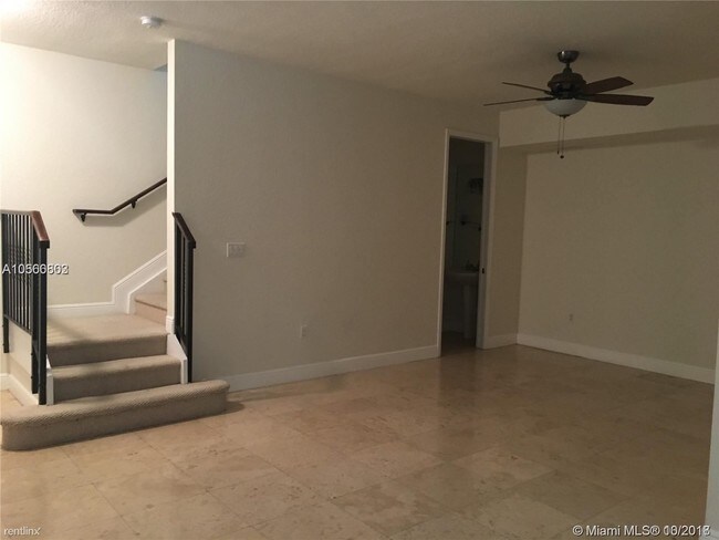 Building Photo - 3 br, 2.5 bath  - 3054 McDonald St # 8B