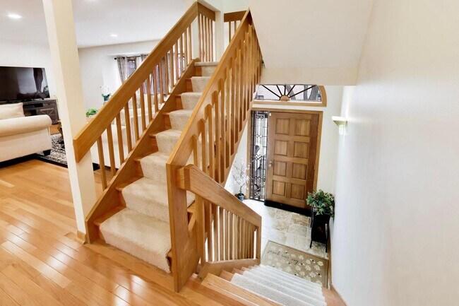 Foto del edificio - 943 W Essex Pl