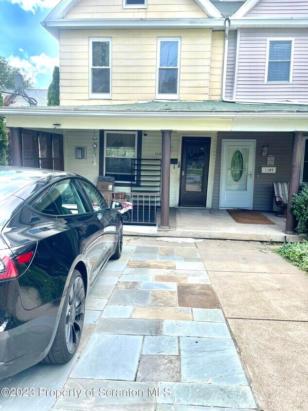 1103 Monroe Ave, Dunmore, PA 18509 Room for Rent in Dunmore, PA