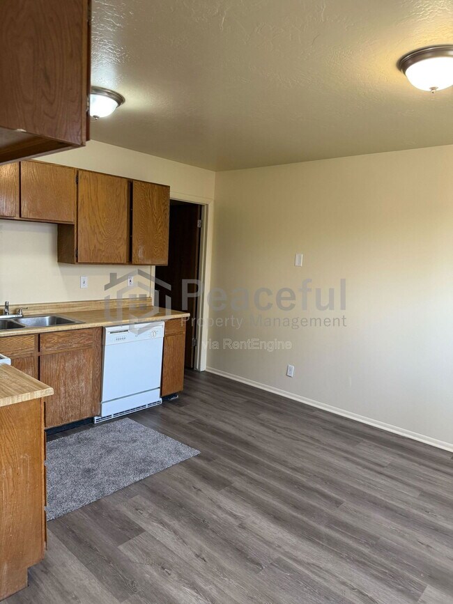 Foto del edificio - 4693 S Arlington Park Dr