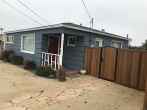 Building Photo - 2211 Bolinas St