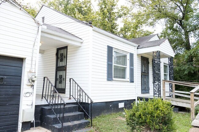 Building Photo - 757 E Henderson Dr