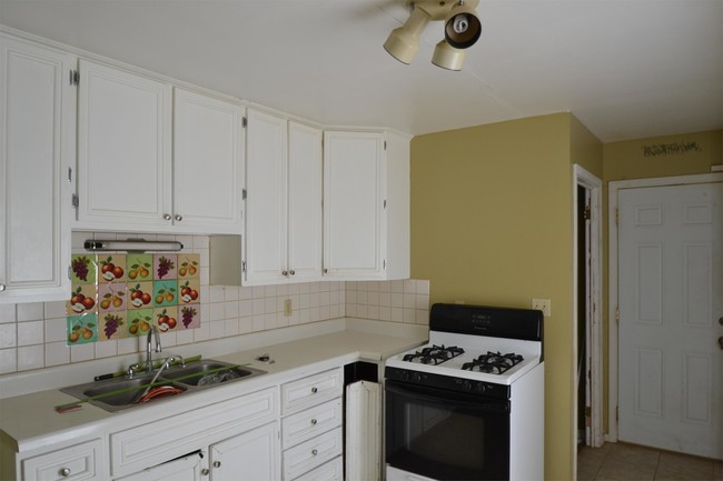 Building Photo - 4015 W Virden Ct
