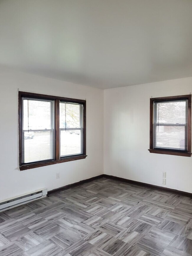 Building Photo - 4149-4151 2nd St